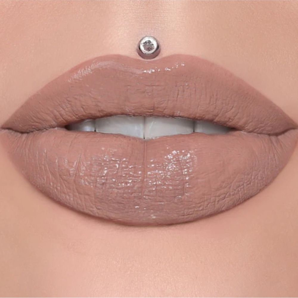 🪷 NIB Jeffree Star Supreme Gloss Lipstick “House Tour”